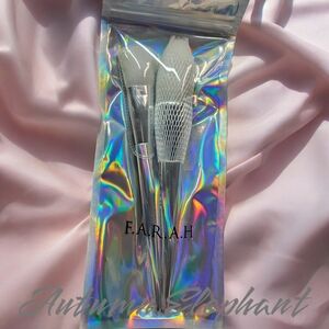 NWT F.A.I.R.A.H. Set of 2 Makeup Brushes